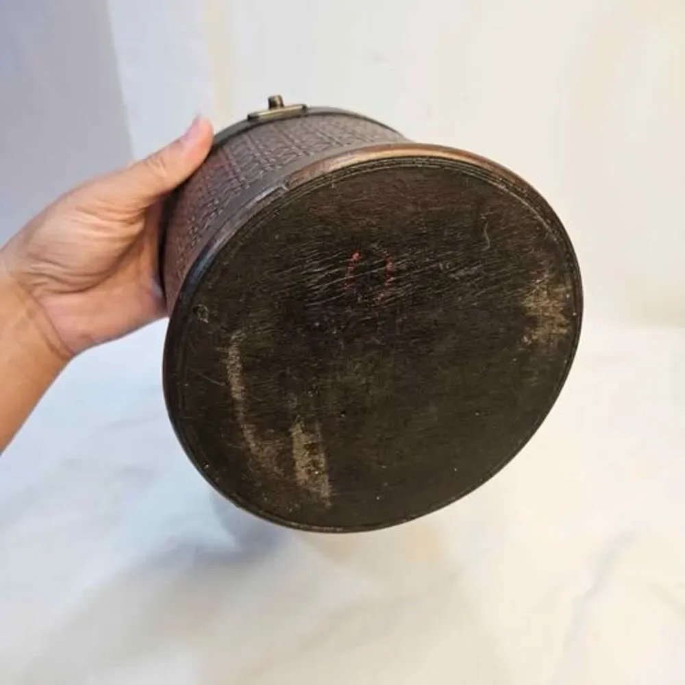 Vintage Style Round Decorative Storage Box